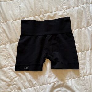 SET ACTIVE - SCULPTFLEX BIKE SHORTS